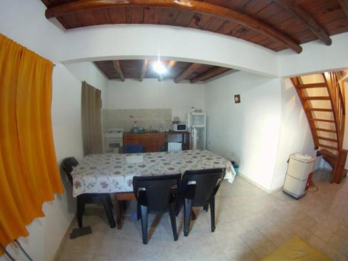 3 bedrooms House in Mar del Plata, Argentina No. 81929