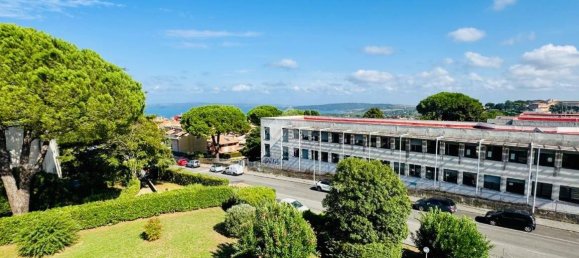 3 bedrooms Penthouse in Bracciano, Italy No. 318340 5