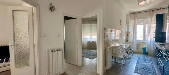 3 rooms Penthouse in Rome, Italy No. 32345 16