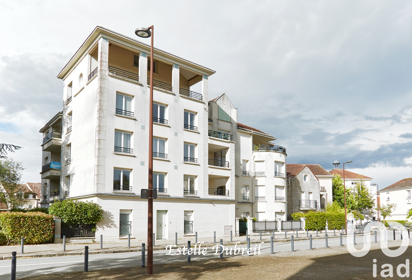 3 rooms Apartment in Guyancourt, France No. 317850