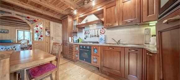 3 Schlafzimmer Haus in Mese, Italy, Nr. 377697 30
