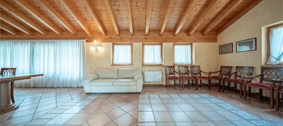 3 Schlafzimmer Haus in Mese, Italy, Nr. 377697 8