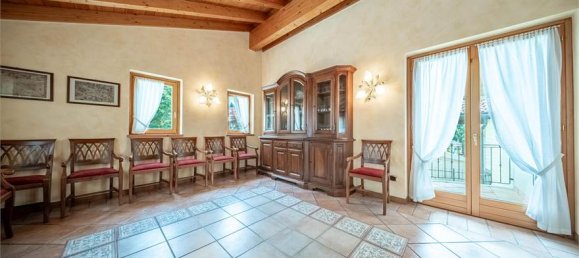 3 Schlafzimmer Haus in Mese, Italy, Nr. 377697 12