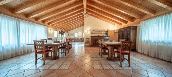 3 Schlafzimmer Haus in Mese, Italy, Nr. 377697 4