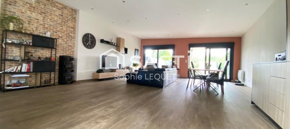 3 bedrooms House in Provin, France No. 74899 8