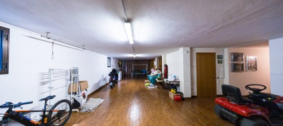 3 bedrooms Villa in Cinto Euganeo, Italy No. 345811 10