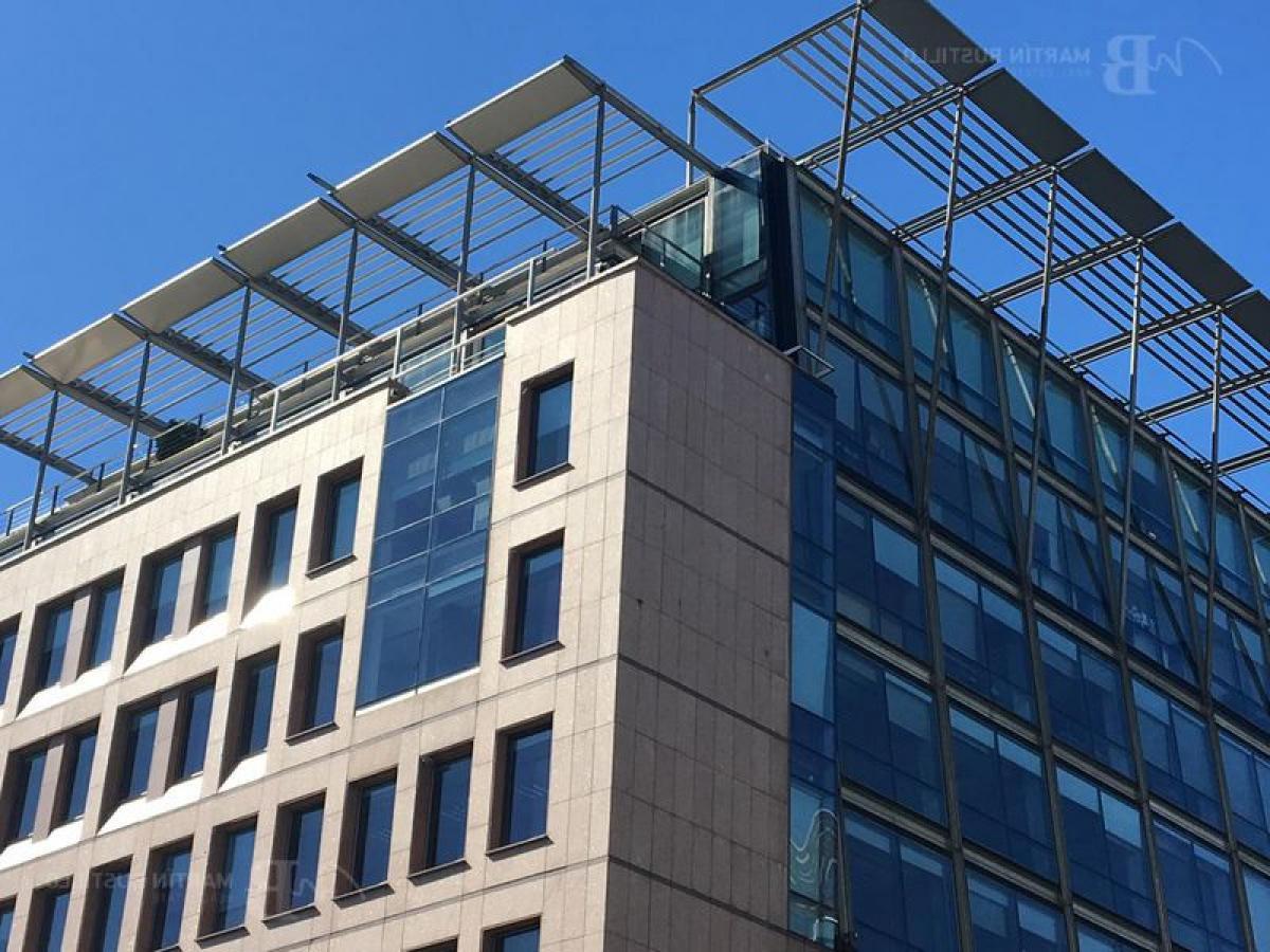 679m² Office in Buenos Aires, Argentina No. 107216