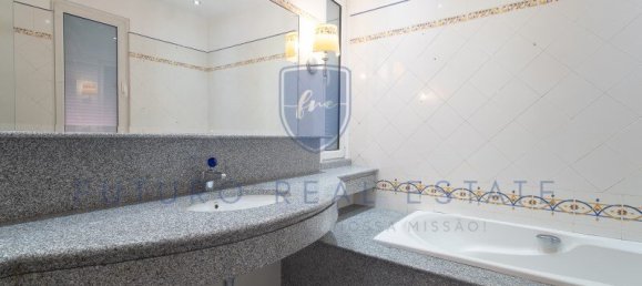 4 bedrooms Villa in Funchal, Portugal No. 140090 26