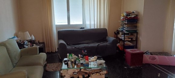 4 bedrooms Apartment in Genoa, Italy No. 329246 3