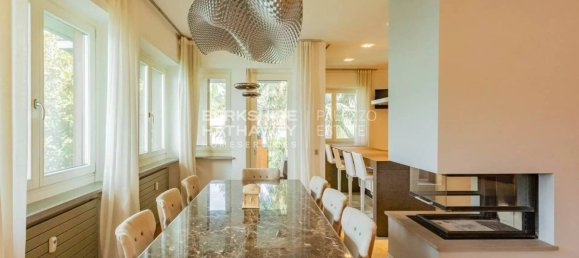 Квартира с 3 спальнями в Кампионе д’Италия, Италия № 59739 11