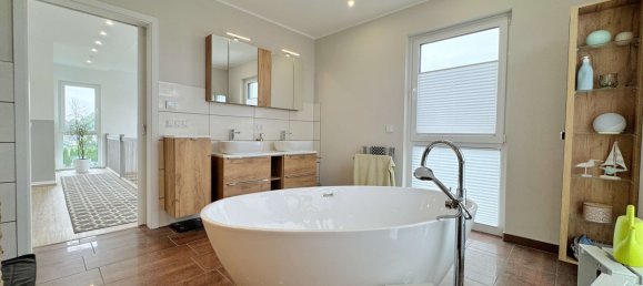 Дом с 3 спальнями в Бёрде, Германия № 330431 7