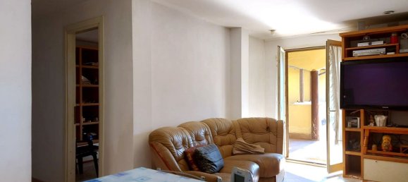 Квартира с 3 комнатами в Фьюмичино, Италия № 46216 7