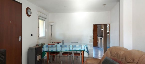 Квартира с 3 комнатами в Фьюмичино, Италия № 46216 8