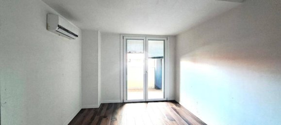 1 bedroom Apartment in Milan, Italy No. 296770 9