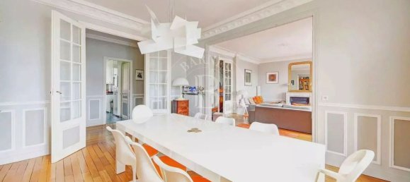4 bedrooms Apartment in Versailles, France No. 173134 11