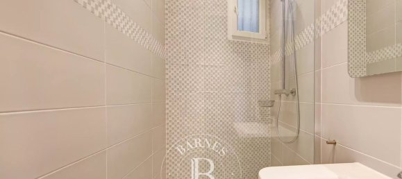 4 bedrooms Apartment in Versailles, France No. 173134 14