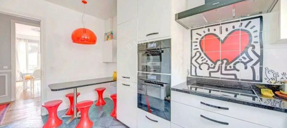 4 bedrooms Apartment in Versailles, France No. 173134 4