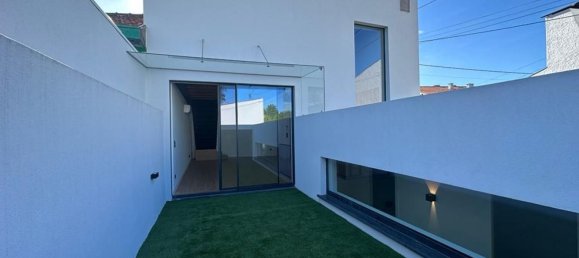 2 bedrooms House in Aguas Santas, Portugal No. 79349 26