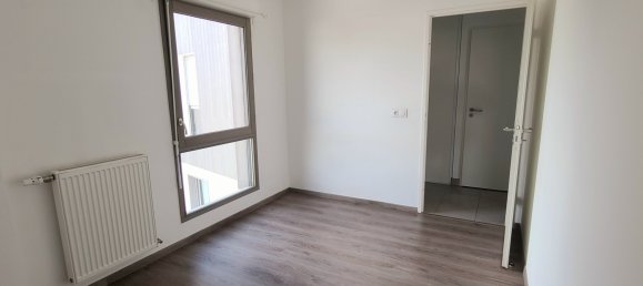 2 bedrooms Apartment in Vitry-sur-Seine, France No. 179000 3