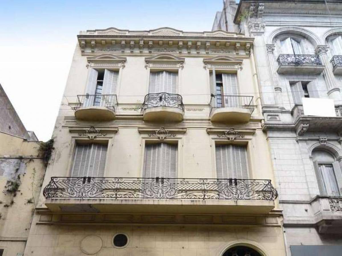 1095m² Building in Buenos Aires, Argentina No. 108161