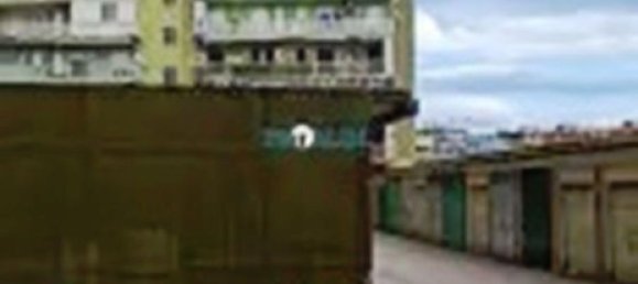 98m² Commercial property in Naples, Italy No. 325233 2