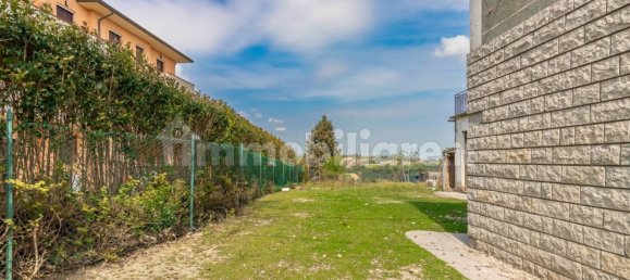 Дом с 4 спальнями в Терре Ровереше, Италия № 285832 4