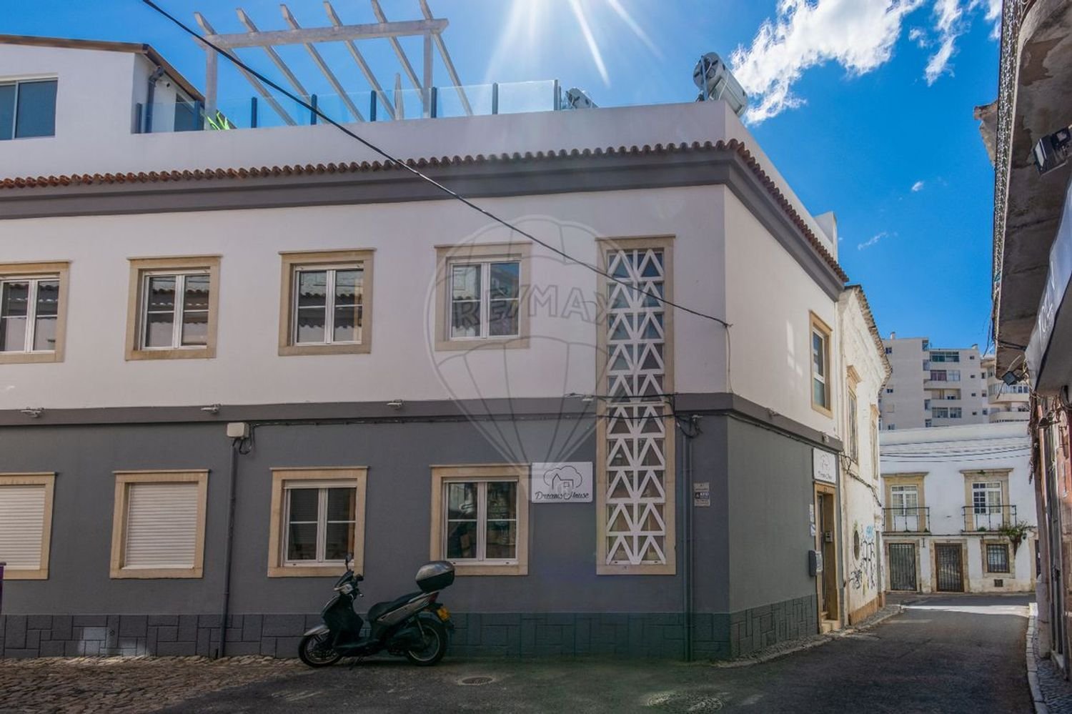 Bâtiment à Faro, Portugal 160m² No. 200124