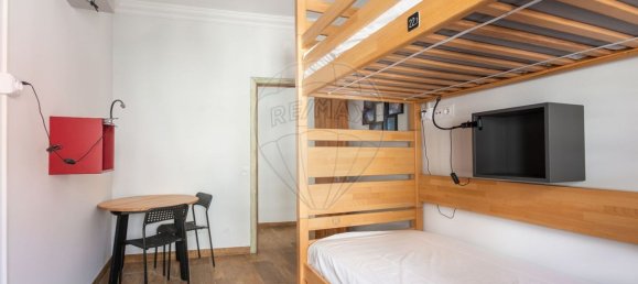 160m² Building in Faro, Portugal No. 200124 16