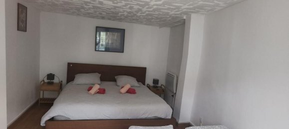 1 chambre Maison à La Courneuve, France No. 174924 2