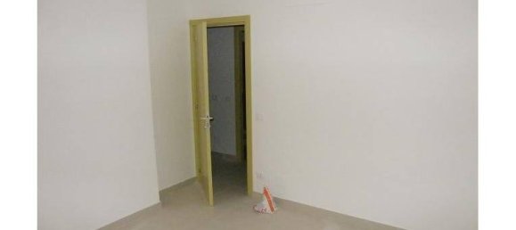 2 rooms Apartment in Corinaldo, Italy No. 252913 4