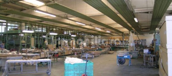 Edifício de 5 divisões em Gavirate, Italy N.º 172653 3