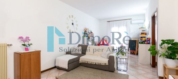 Gewerbliche Immobilie in Silea, Italy 236m², Nr. 54831 2