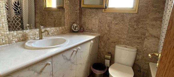 4 bedrooms Villa in Chloraka, Cyprus No. 7209 3