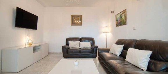 4 bedrooms Villa in Chloraka, Cyprus No. 7209 13