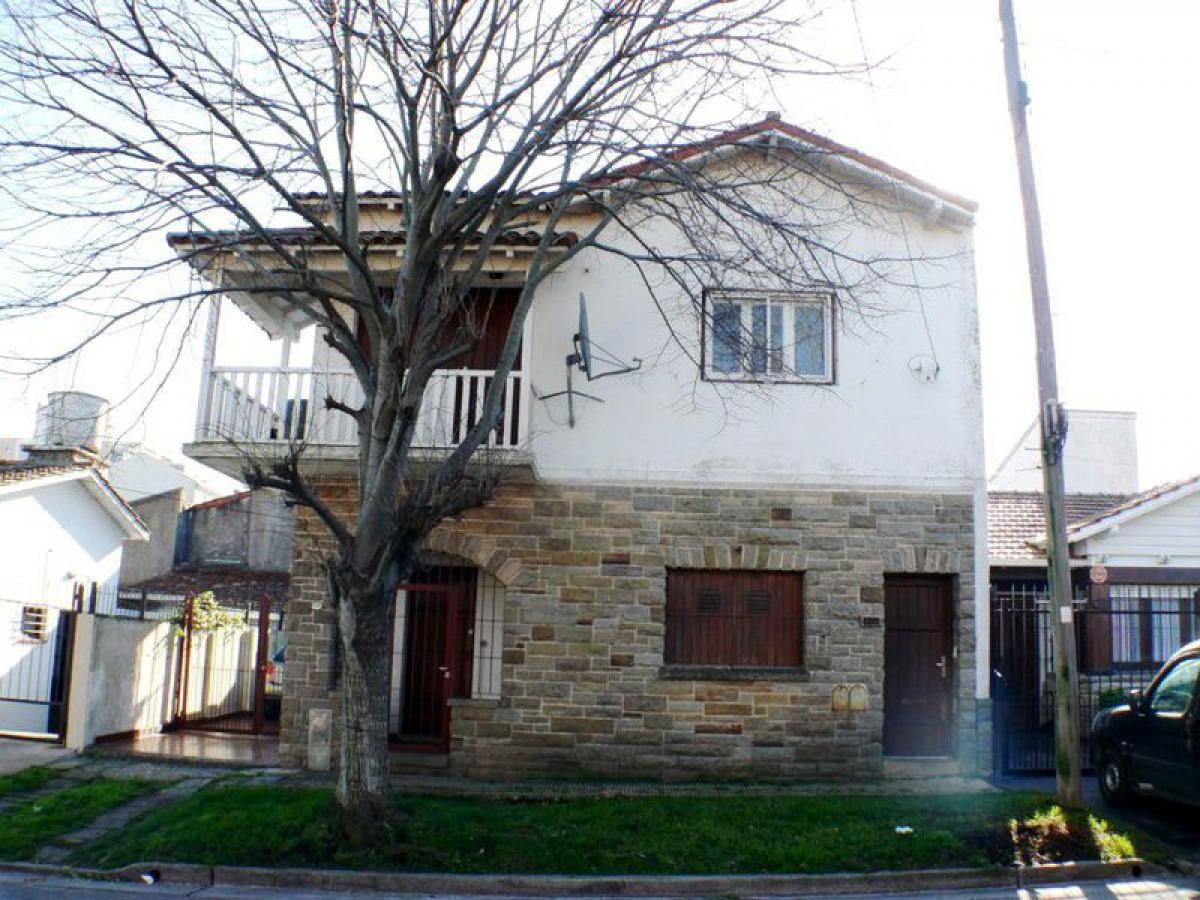 3 bedrooms Apartment in Mar del Plata, Argentina No. 72104