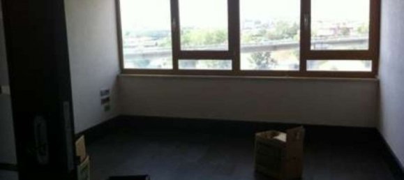 1400m² Office in Casoria, Italy No. 133980 3