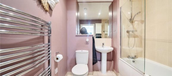 2 bedrooms Apartment in London, United Kingdom No. 3518 12