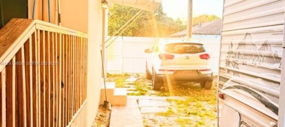 3 bedrooms Villa for sale in Miami, Miami-Dade, Florida, USA № 614443 23