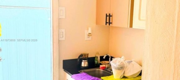 3 bedrooms Villa for sale in Miami, Miami-Dade, Florida, USA № 614443 25