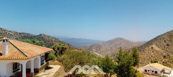 Дом с 18 спальнями в Комарес, Испания № 58096 31