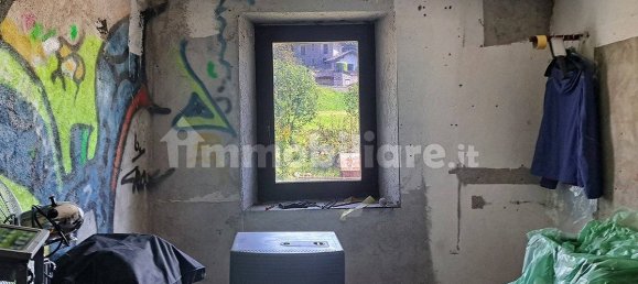 5 rooms House in Saint Pierre, Italy No. 278575 7