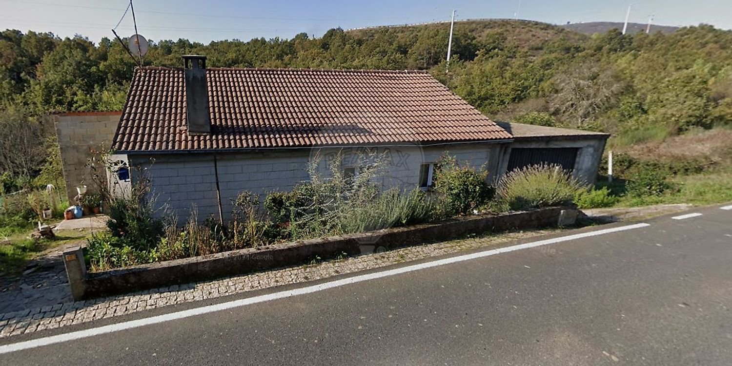 Casa de 3 dormitorios en Mos, Portugal No. 165298