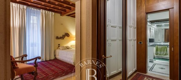 Apartamento T5 em Rome, Italy N.º 390801 25