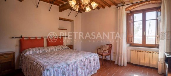 9 rooms House in Pietrasanta, Italy No. 108775 13