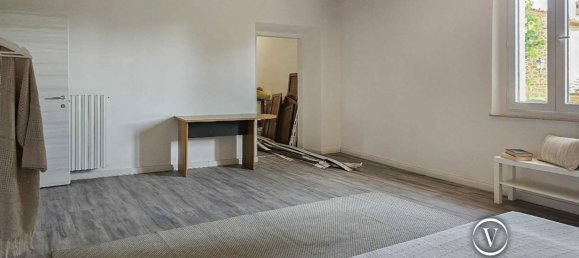 3 bedrooms Apartment in Massa e Cozzile, Italy No. 196629 5