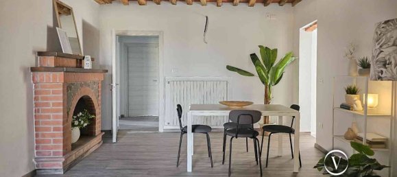 3 bedrooms Apartment in Massa e Cozzile, Italy No. 196629 6