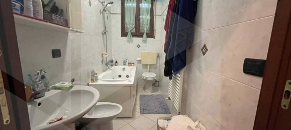 Apartamento de 4 divisões em Fiorano Modenese, Italy N.º 23703 2