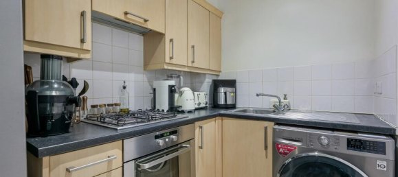 Studio in Feltham, United Kingdom No. 9864 6