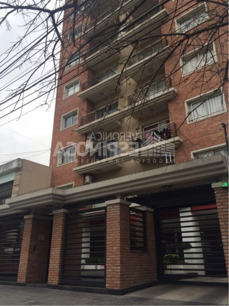 3 bedrooms Apartment in Moron, Argentina No. 80393
