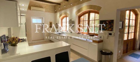 3 bedrooms House in Lija, Malta No. 10235 2